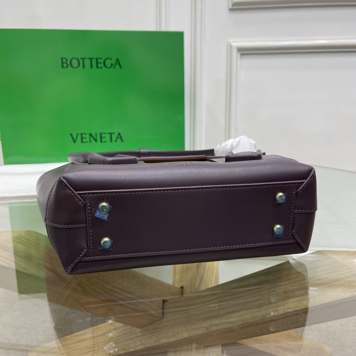 Bottega Veneta Small Arco 33 bag in Smooth leather Dark Burgundy B1007
