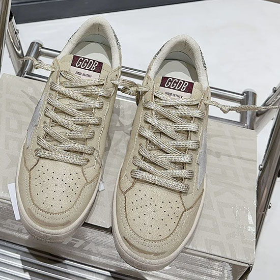 Golden Goose Calfskin Sneaker SNG082603