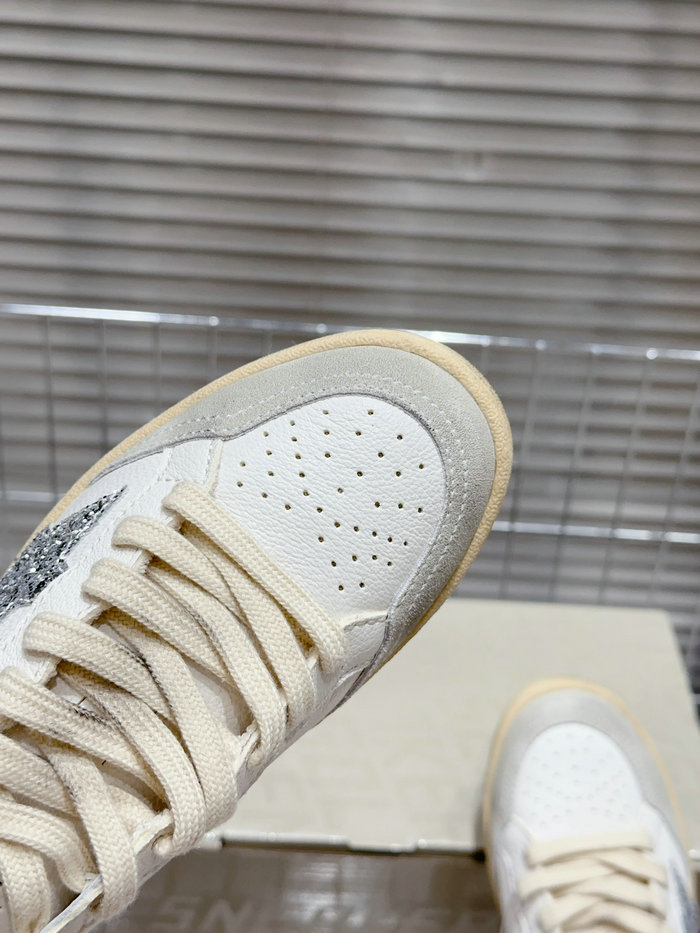 Golden Goose Calfskin Sneaker SNG082604