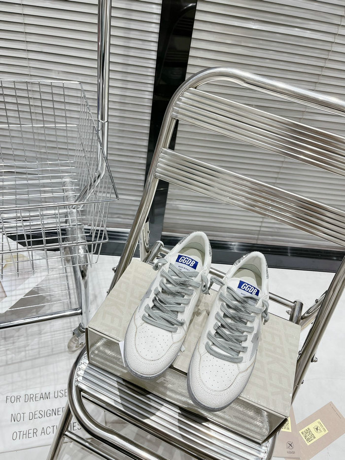 Golden Goose Calfskin Sneaker SNG082610