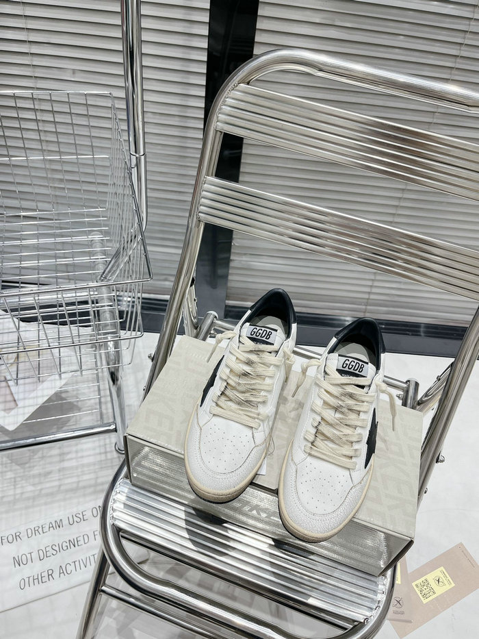 Golden Goose Calfskin Sneaker SNG082611