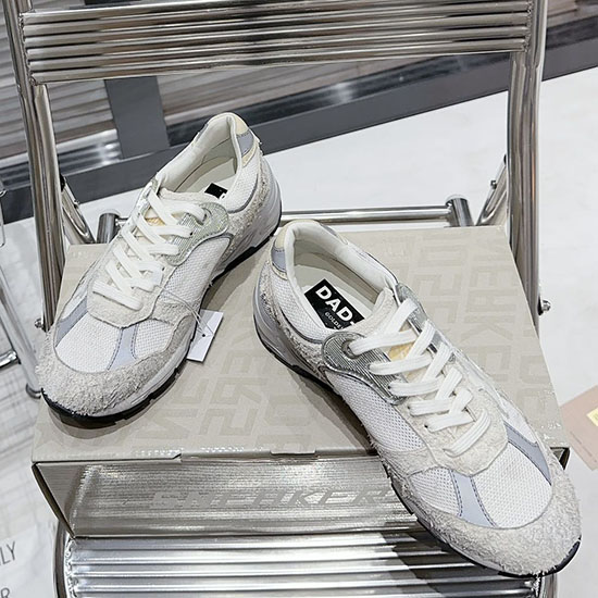 Golden Goose Calfskin Sneaker SNG082615