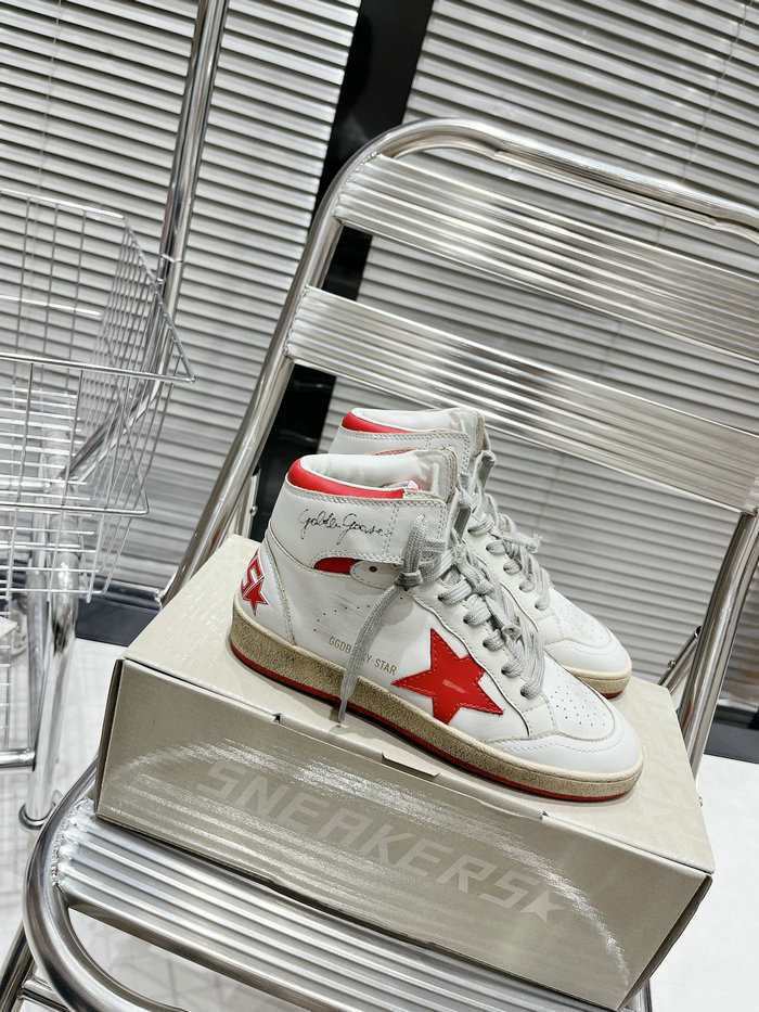 Golden Goose Calfskin Sneaker SNG082617