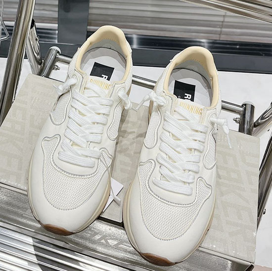 Golden Goose Calfskin Sneaker SNG082620