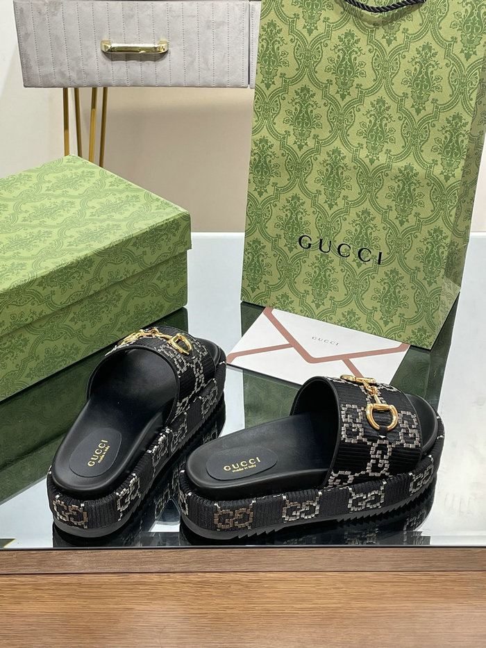 Gucci Slides SNG082305