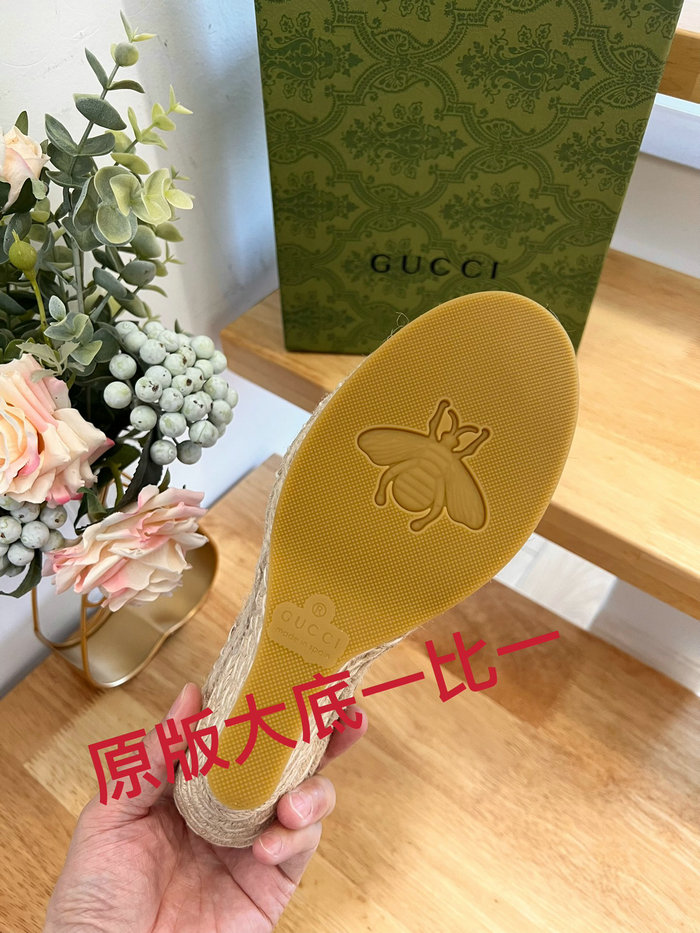 Gucci Wedge Sandals SNG082307