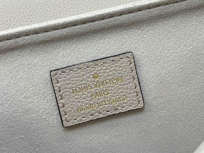 Louis Vuitton Oxford Beige M22735