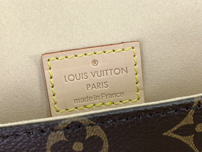 Louis Vuitton Saumur BB M46740