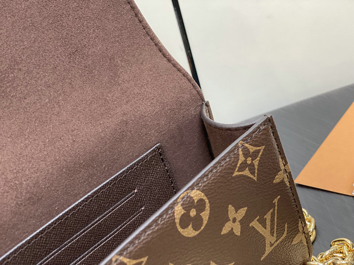 Louis Vuitton Wallet On Chain Lily M82509