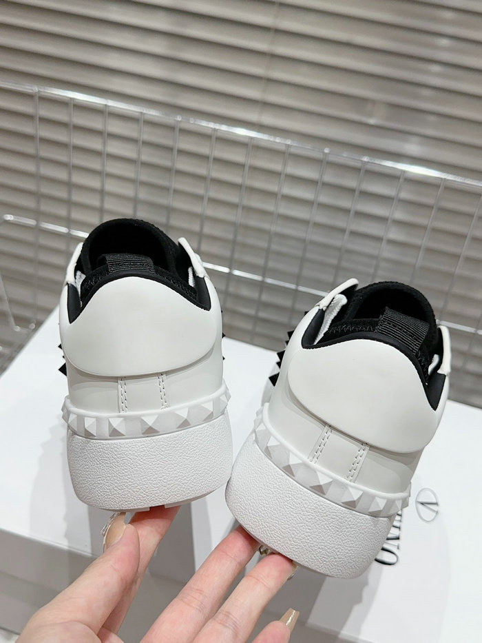 Valentino Sneakers SNV082307