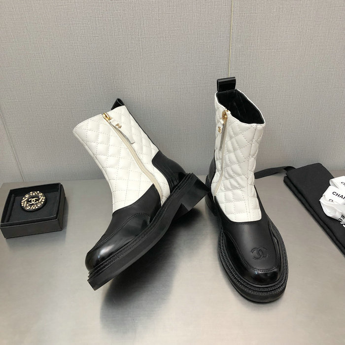 Chanel Leather Boots SNC090830