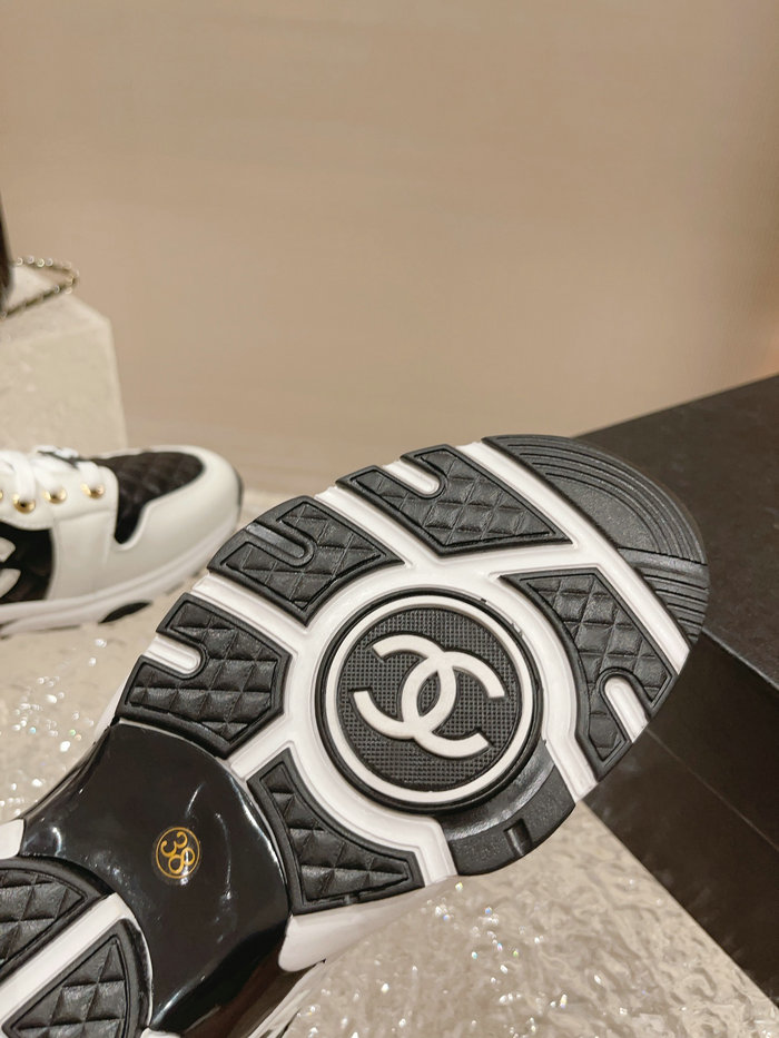 Chanel Sneakers SNC090808