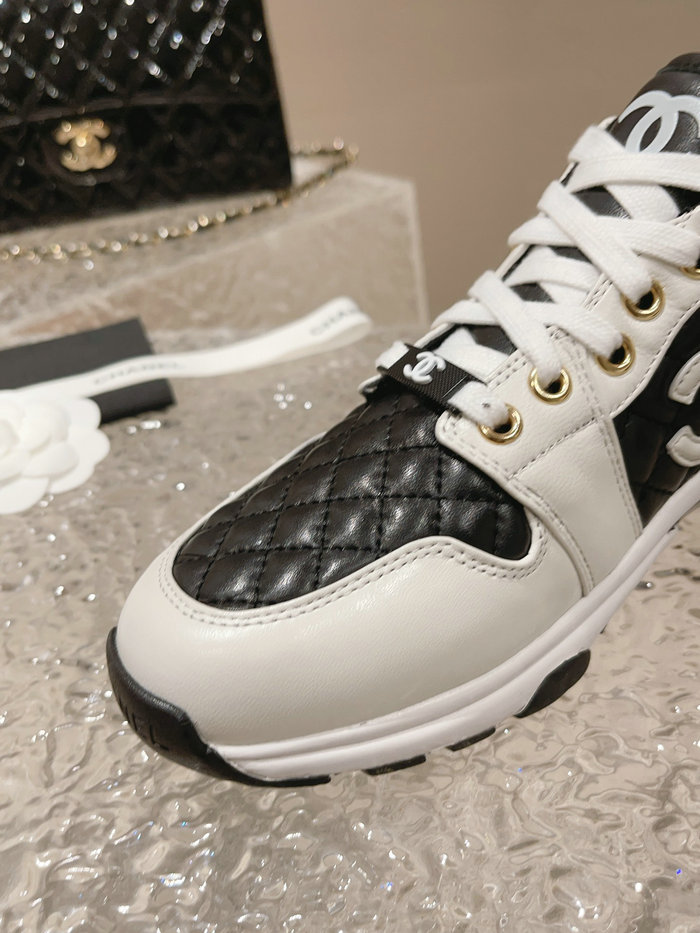 Chanel Sneakers SNC090808