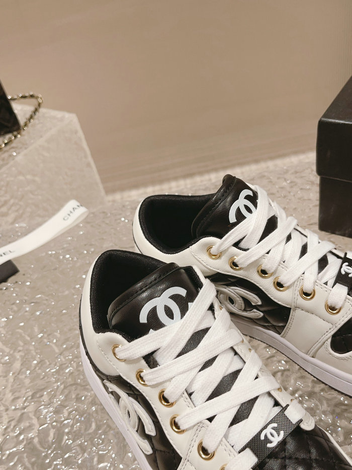 Chanel Sneakers SNC090809