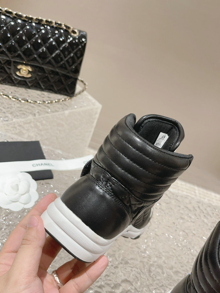 Chanel Sneakers SNC090810