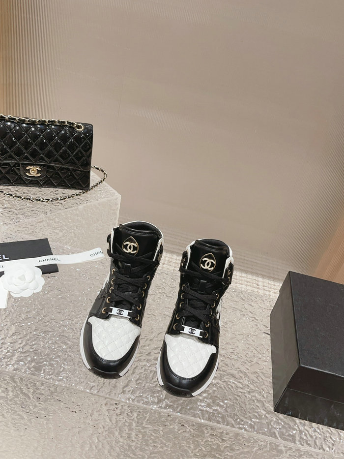 Chanel Sneakers SNC090813