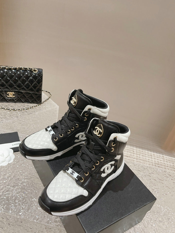Chanel Sneakers SNC090813