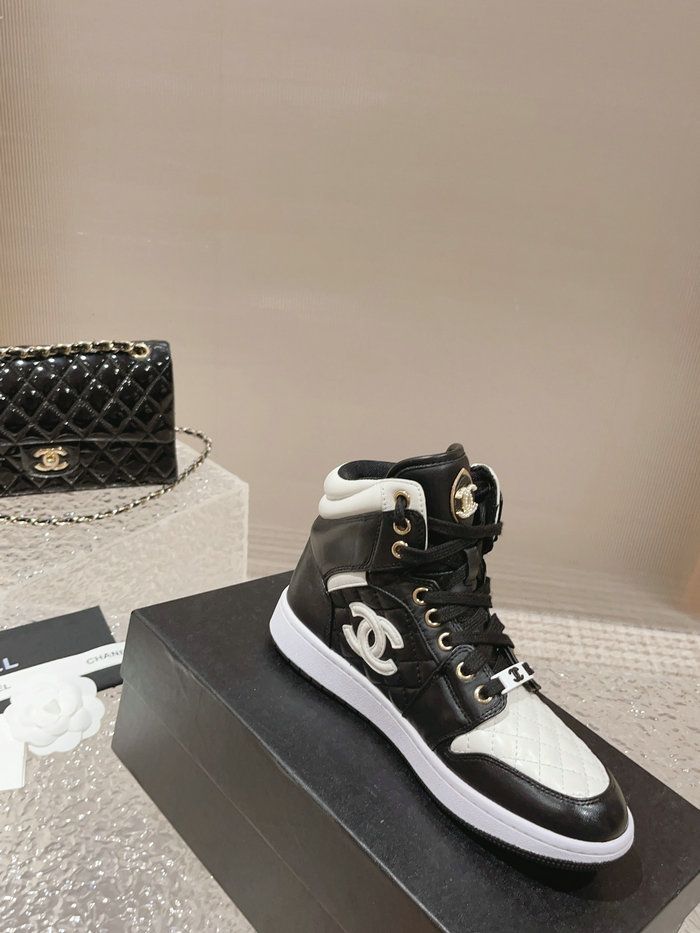 Chanel Sneakers SNC090814