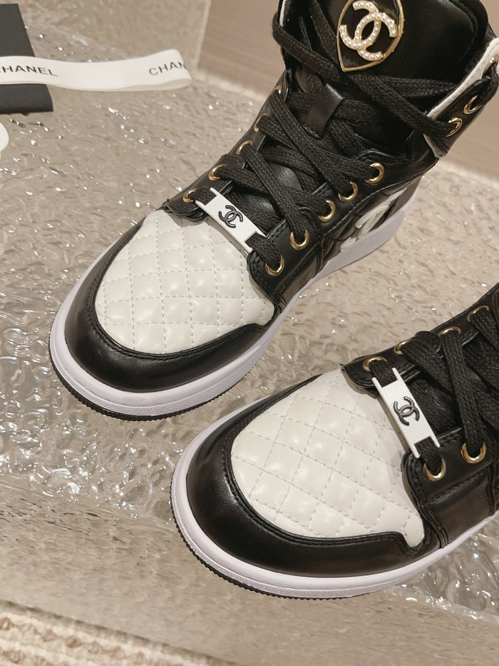 Chanel Sneakers SNC090814