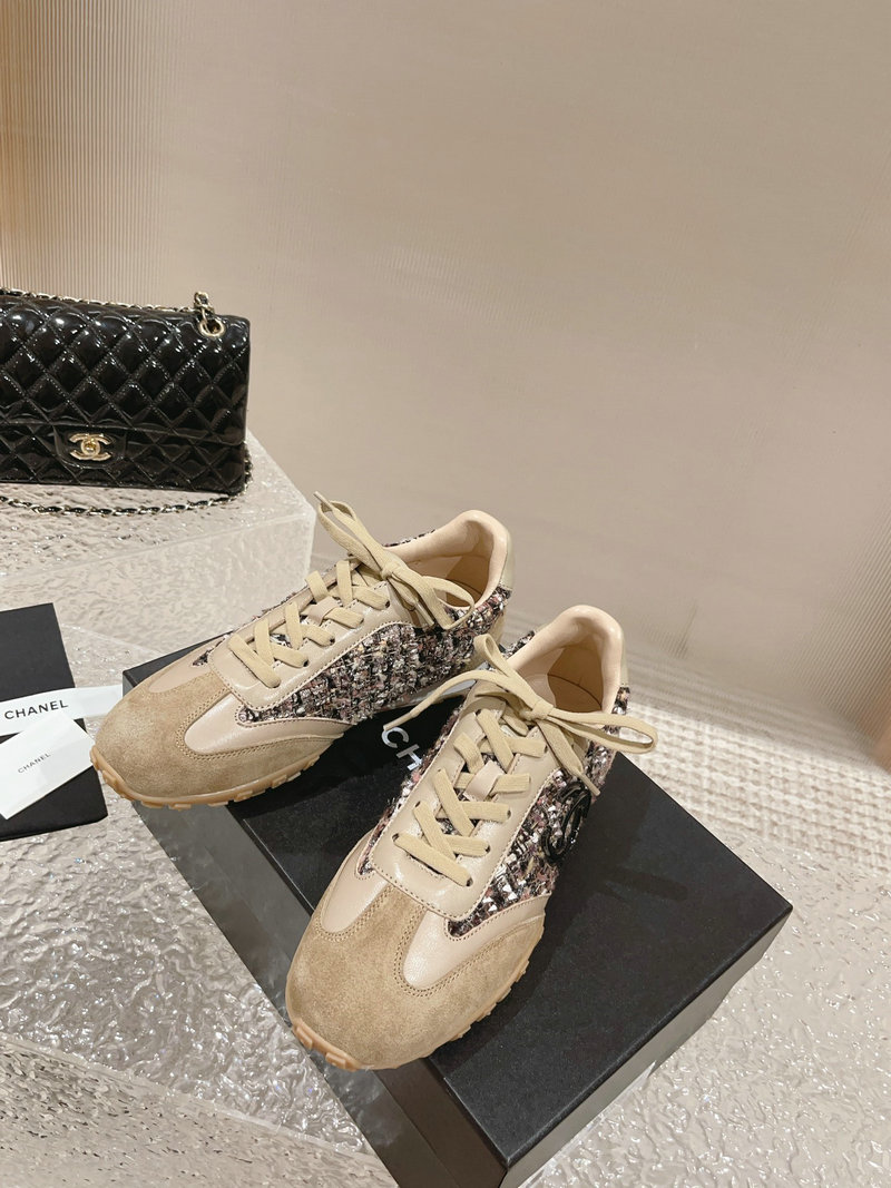 Chanel Sneakers SNC091304