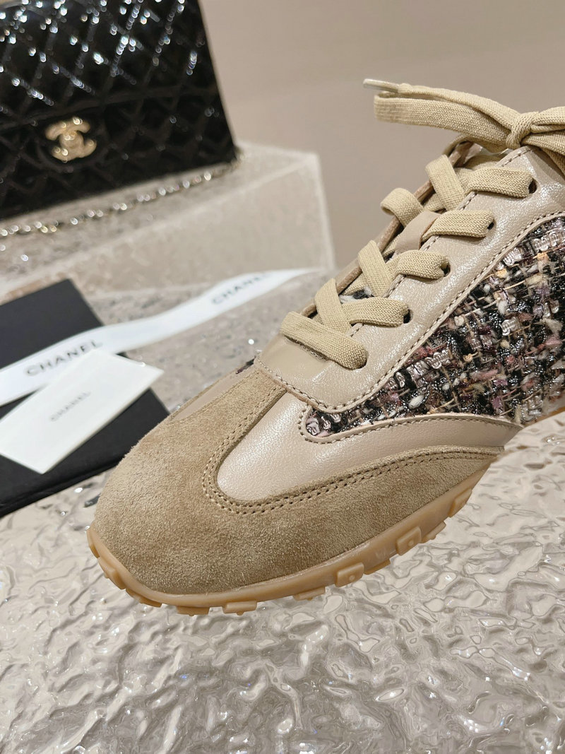 Chanel Sneakers SNC091304