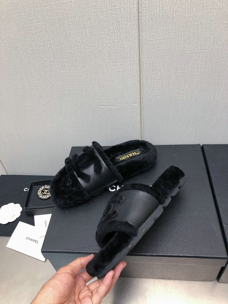 Chanel Wool Slippers SNC091301