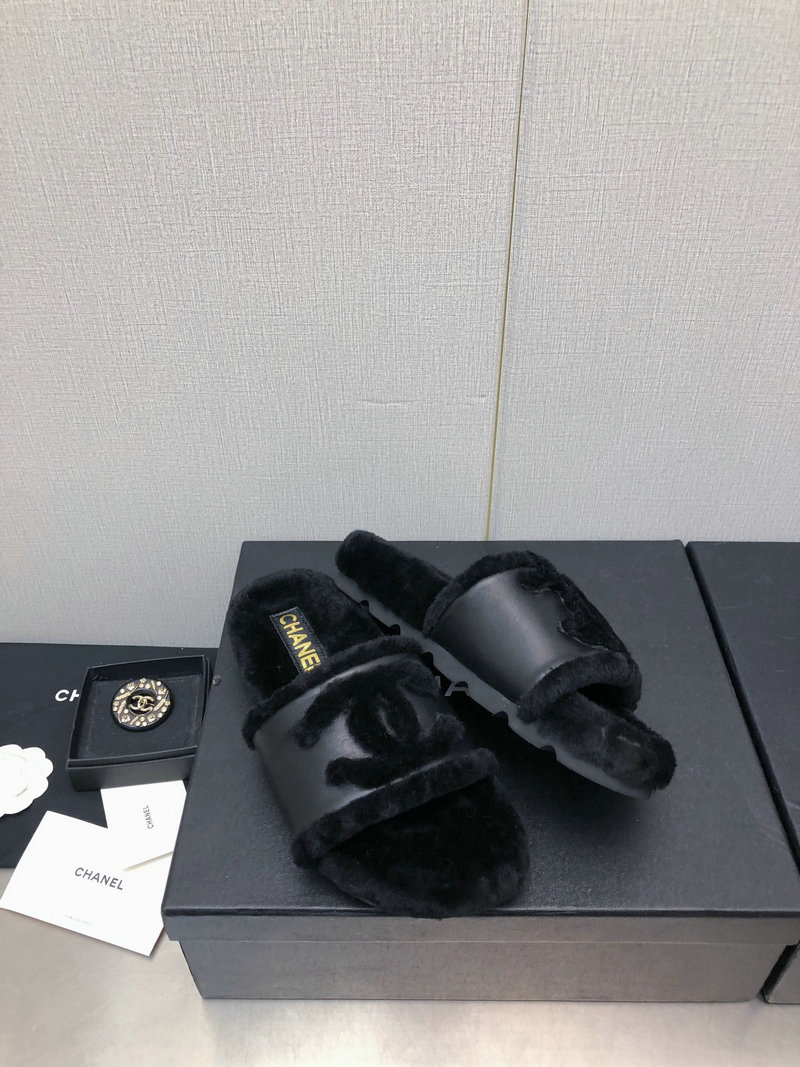 Chanel Wool Slippers SNC091301