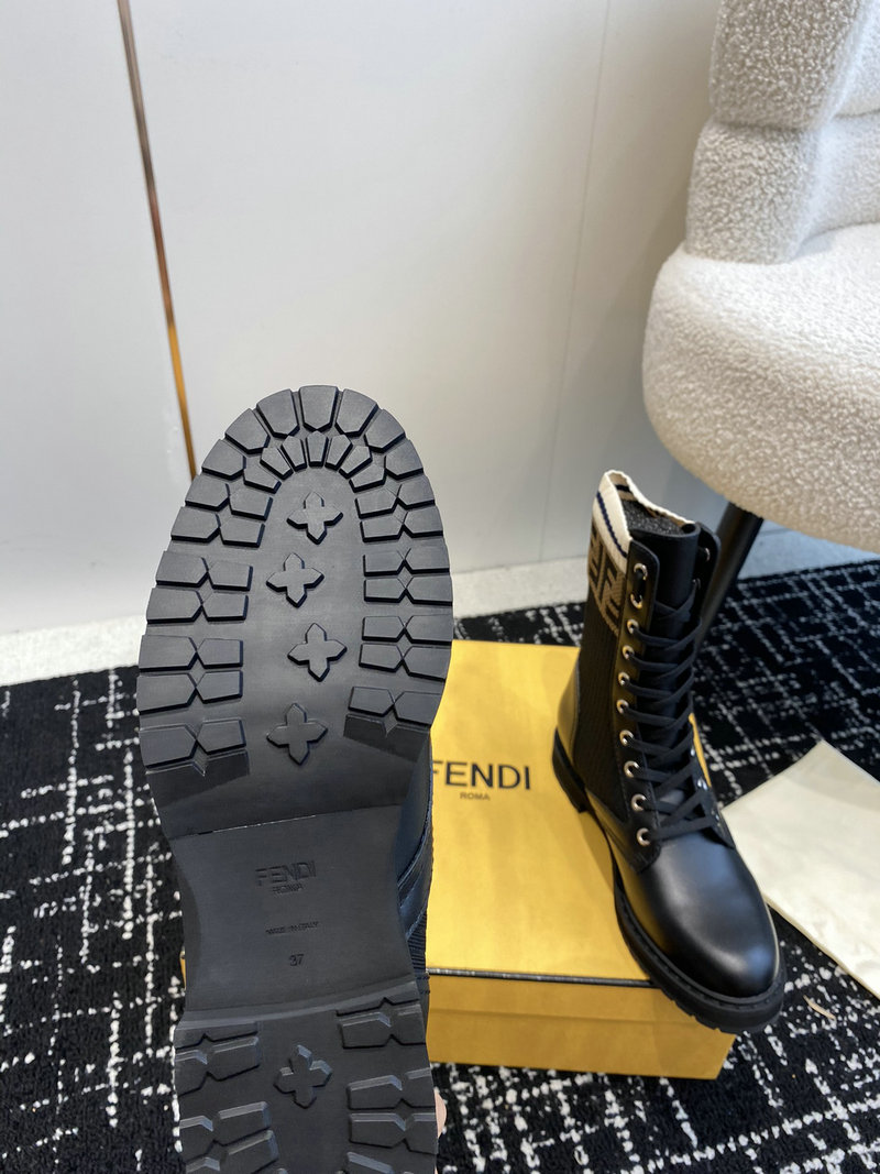 Fendi Boots SNF091303