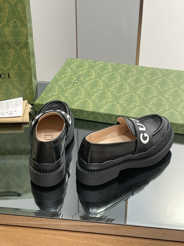 Gucci Loafers SNG090801