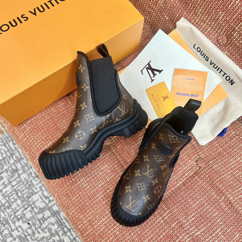 Louis Vuitton Boots SLL091301
