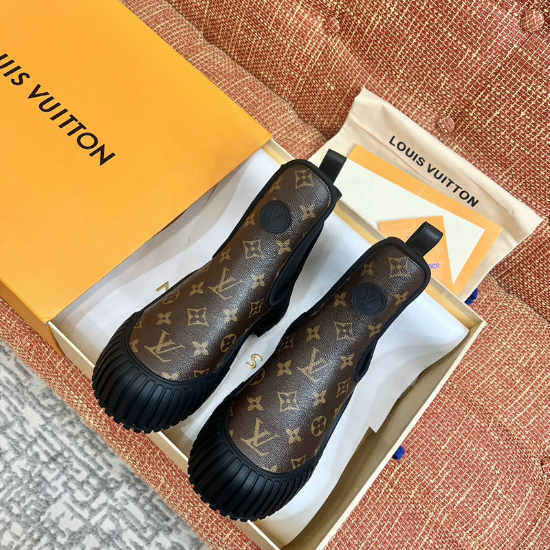 Louis Vuitton Boots SLL091301