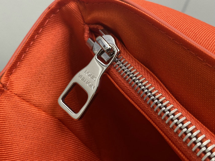 Louis Vuitton Montsouris Messenger Red M23097