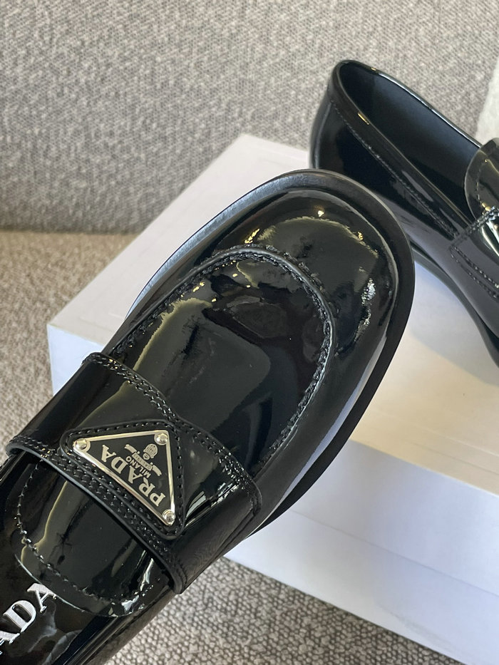 Prada Loafers SNP090801