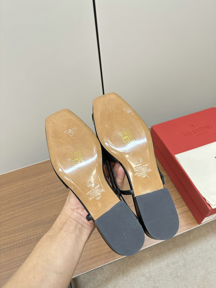 Valentino Flats SNV090801