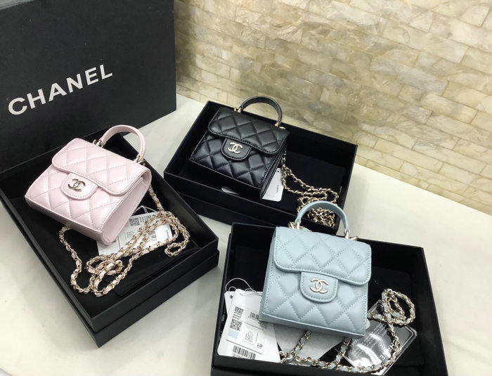 Chanel Clutch With Chain AP2682