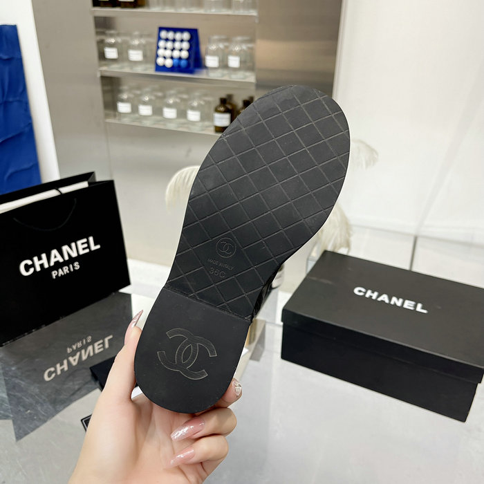 Chanel Leather Boots SDC092402