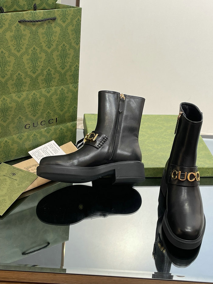 Gucci Leather Boots SNG092403