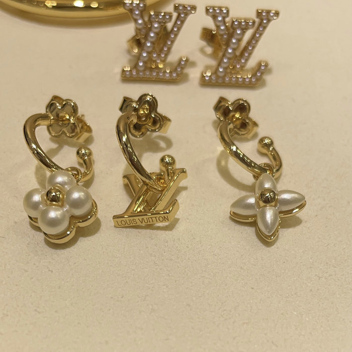 Louis Vuitton Iconic Heart Earrings JLE091302