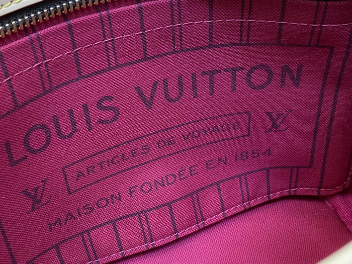 Louis Vuitton Neverfull BB Pink M46705