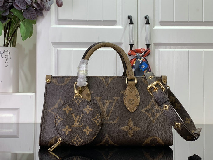 Louis Vuitton Onthego East West Red M46653