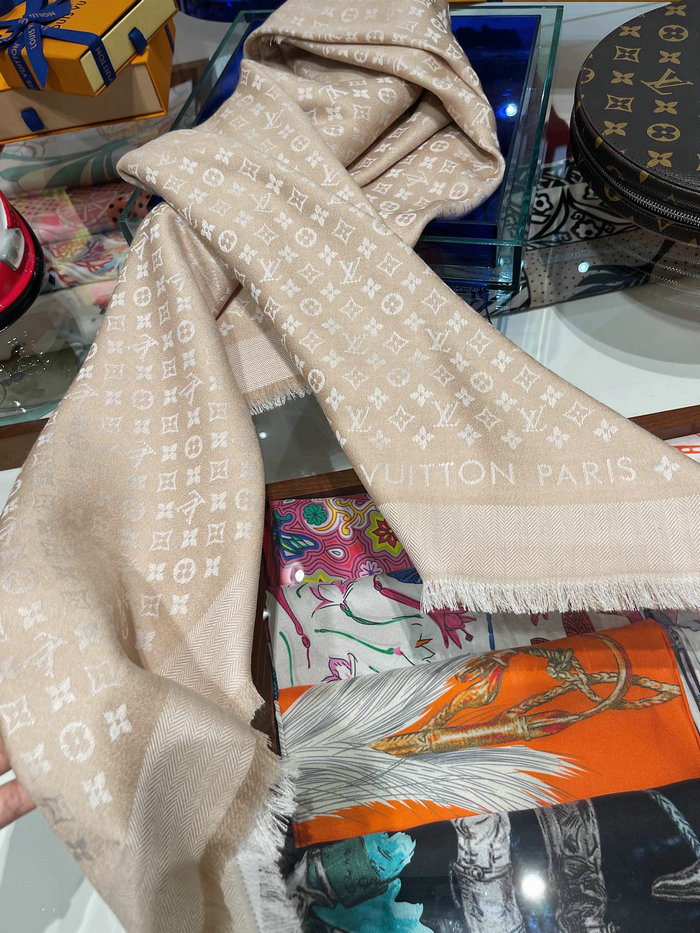 Louis Vuitton Scarf LS091303