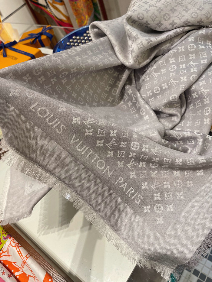 Louis Vuitton Scarf LS091305