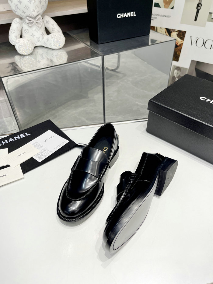 Chanel Leather Loafer SDC102102