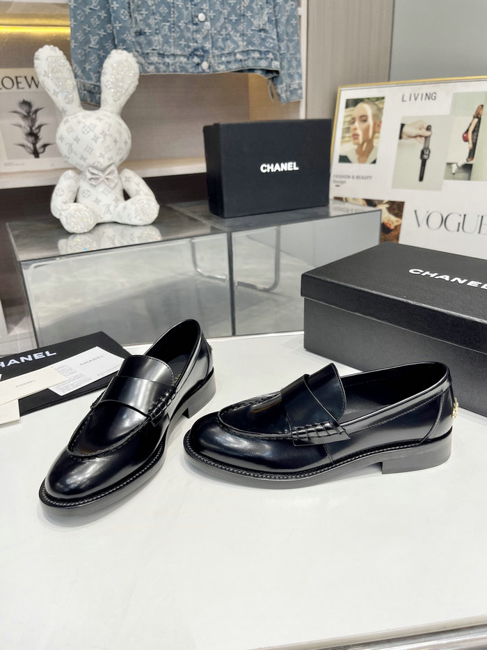 Chanel Leather Loafer SDC102102