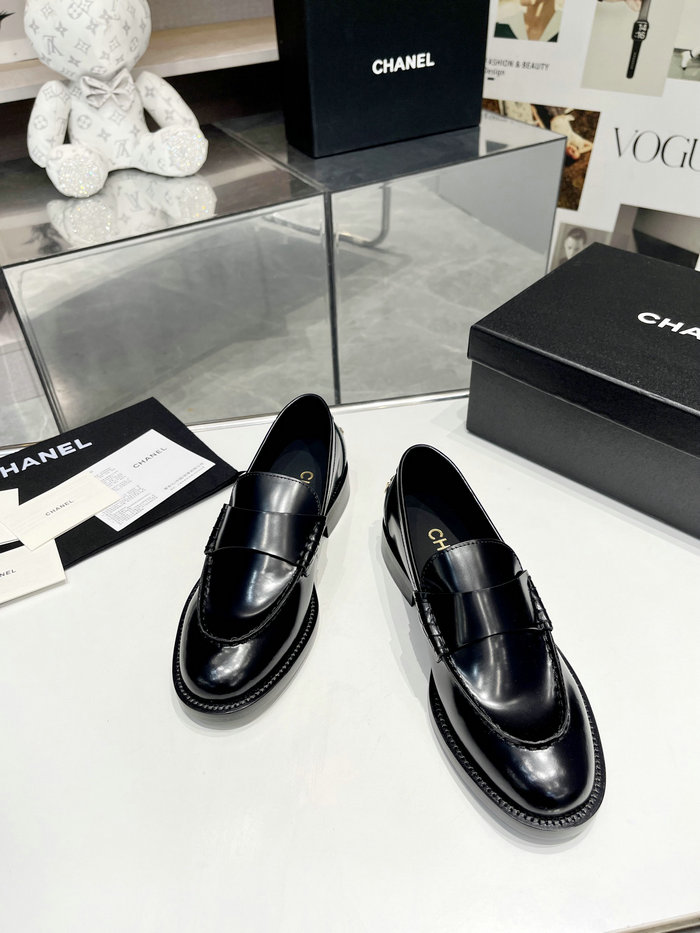 Chanel Leather Loafer SDC102102