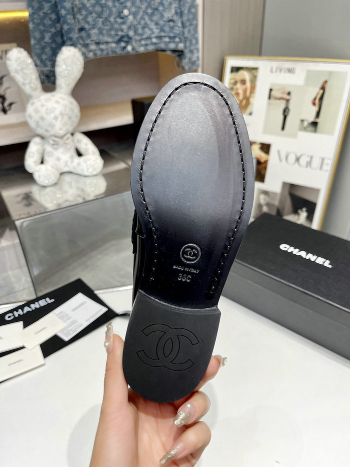 Chanel Leather Loafer SDC102102