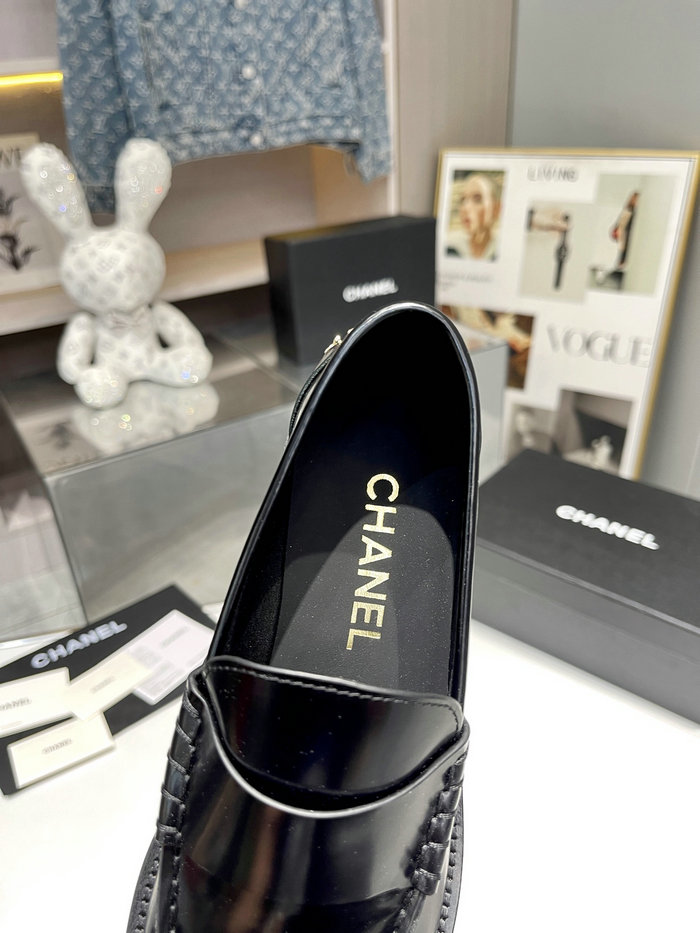 Chanel Leather Loafer SDC102102