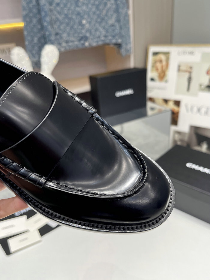 Chanel Leather Loafer SDC102102