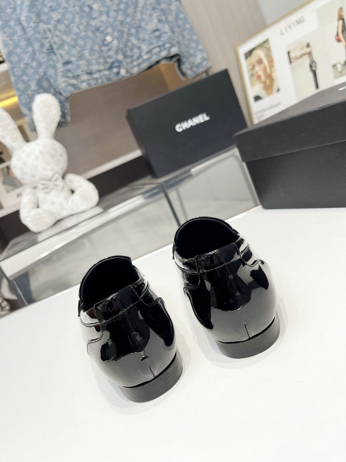 Chanel Patent Leather Loafer SDC102101