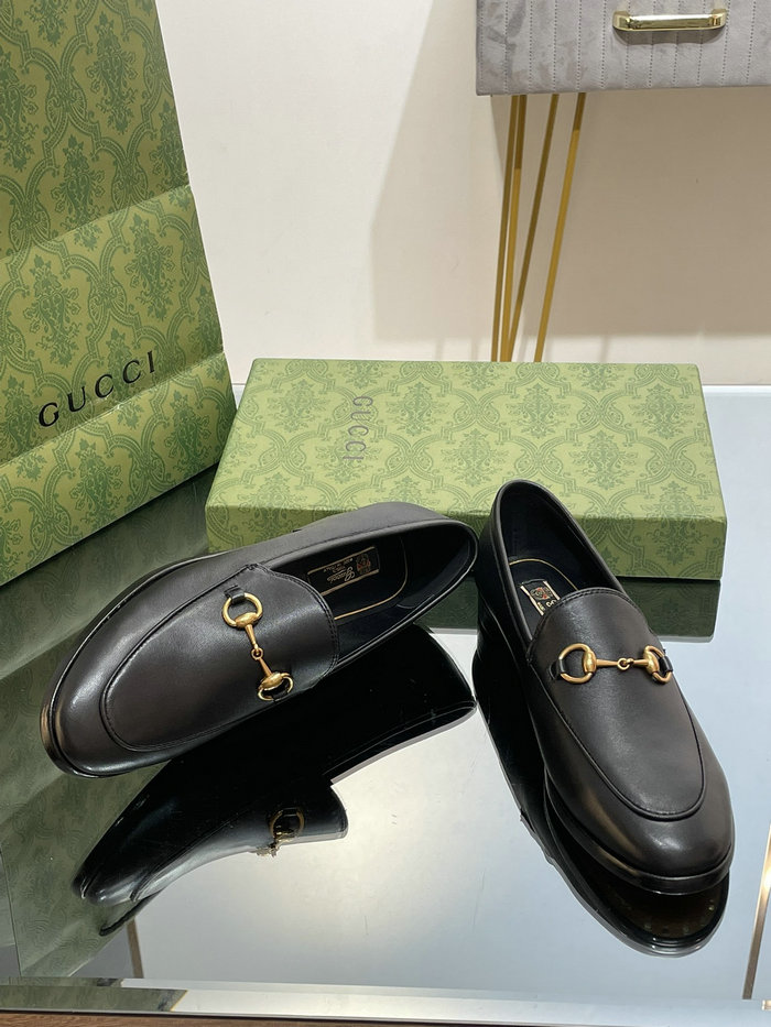 Gucci Jordaan Leather Loafer SNG101801